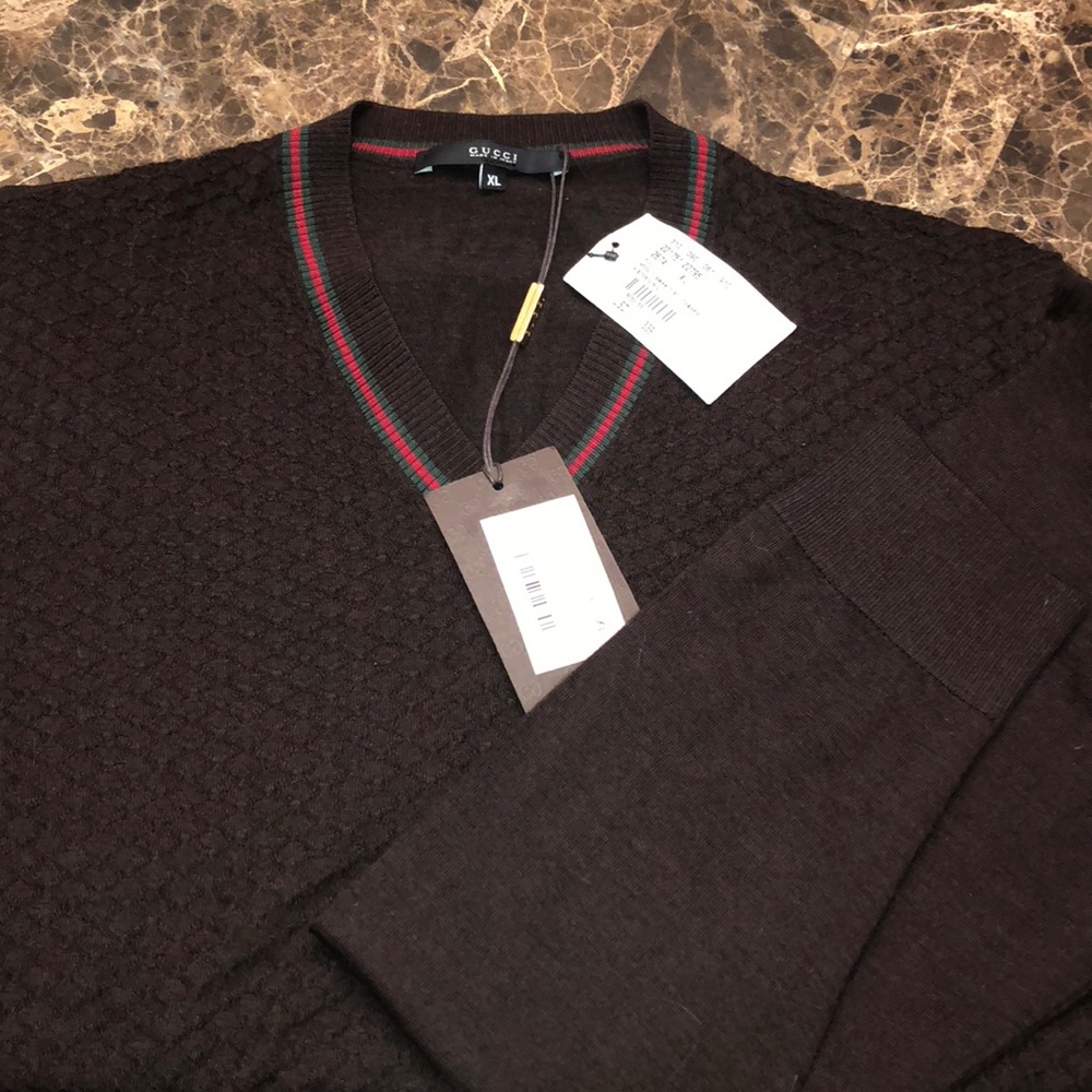 Gucci Men’s Light Sweater 💯 Authentic!